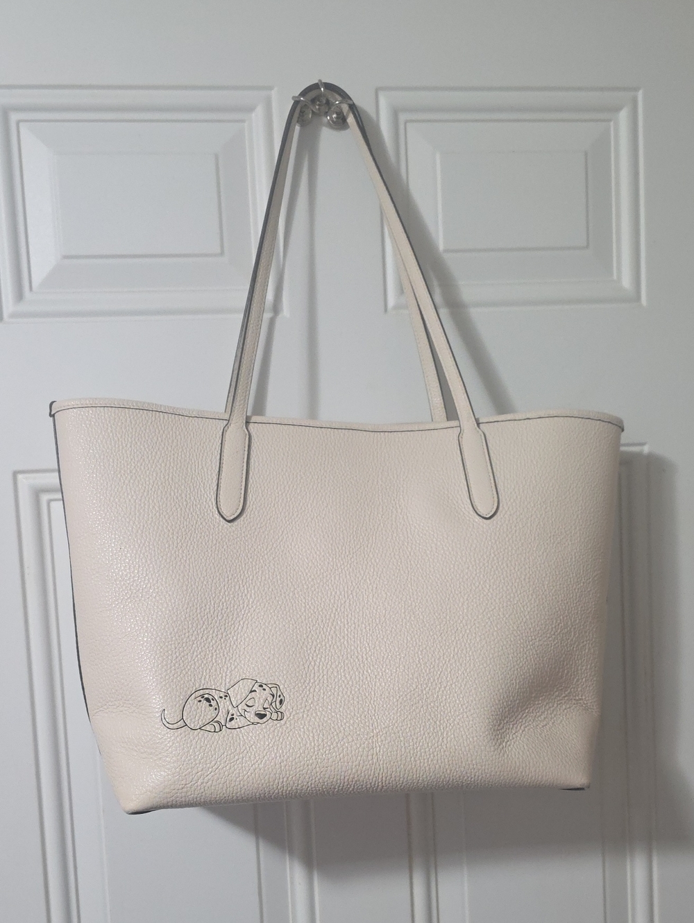 Coach x Disney Cream Pebble Leather City Tote 101 Dalmatians Graphic - Picture 2 of 9
